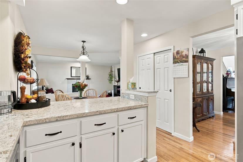 Property photo for 20819 118th Street E, Bonney Lake photo 11