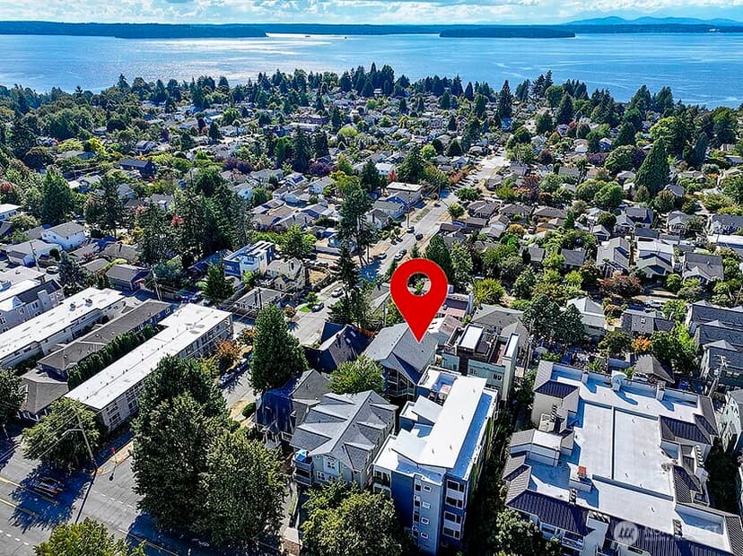 Property photo for 5953 California Avenue SW #2C, Seattle photo 22