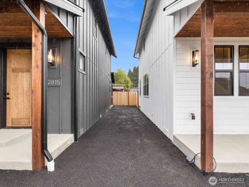 Property photo for 2817 25th Street #B, Everett photo 32