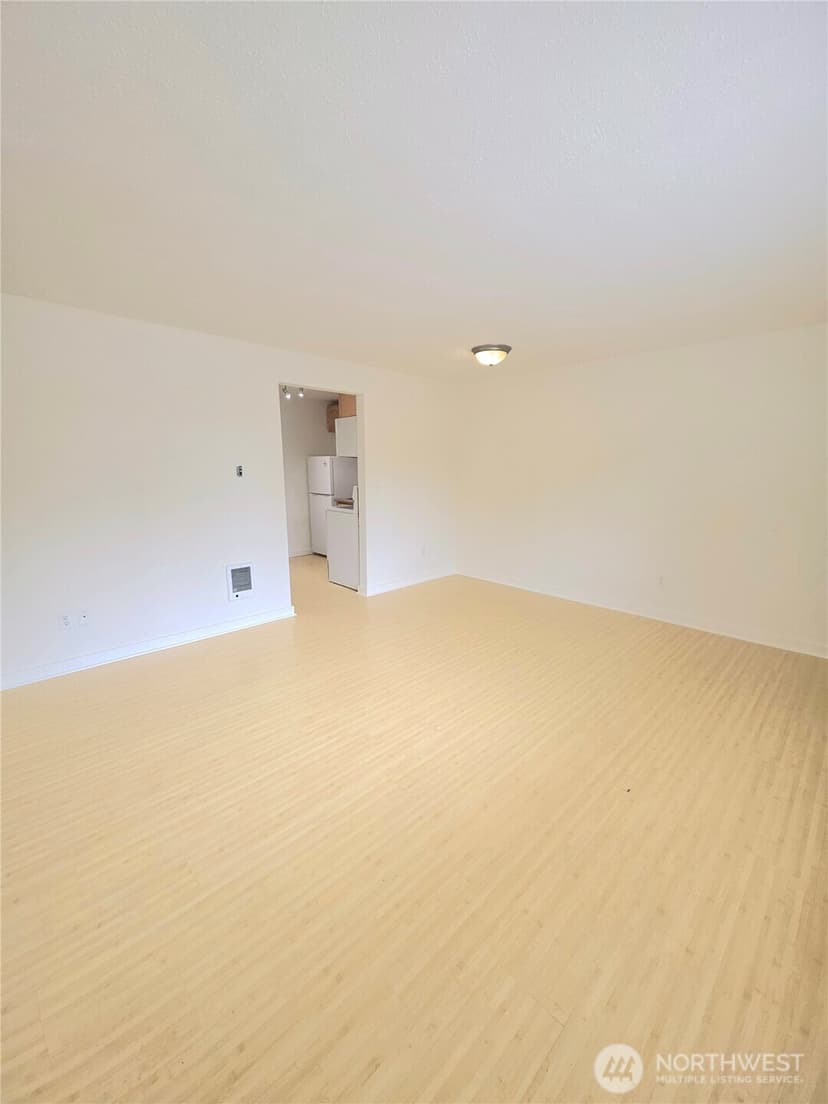Property photo for 9811 Whitman Avenue SW #2, Lakewood photo 4
