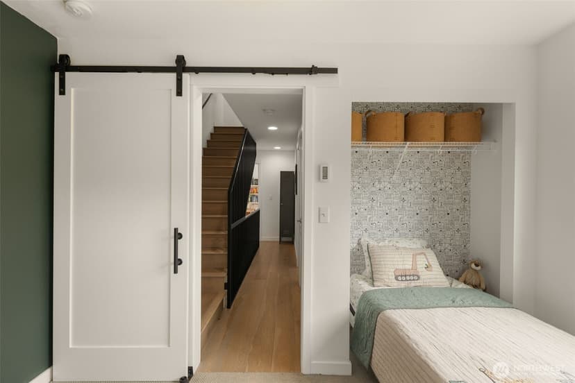 Property photo for 1829 11 Avenue W #D, Seattle photo 13