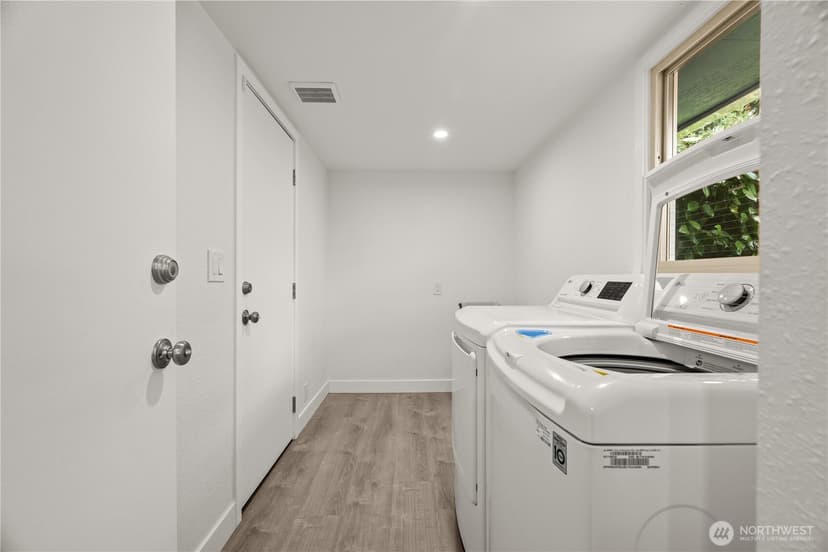 Property photo for 1304 S 115th Street, Tacoma photo 11