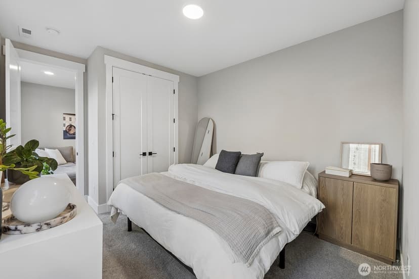 Property photo for 7504 S 129th Place, Seattle photo 8