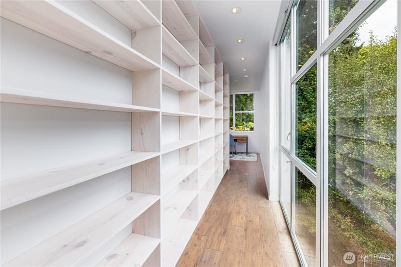 Property photo for 2112 N 46th Street, Seattle photo 24