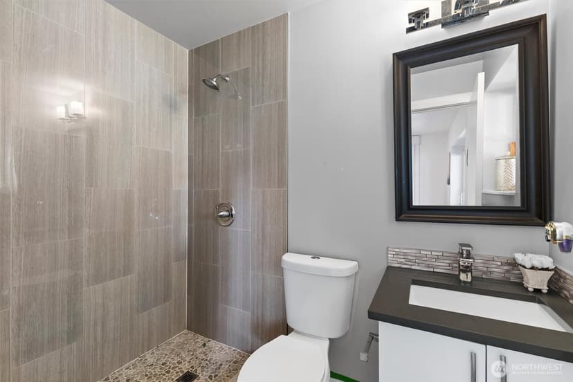 Property photo for 2163 N 176th, Shoreline photo 22
