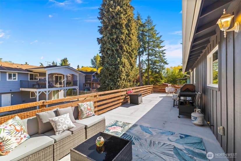 Property photo for 2163 N 176th, Shoreline photo 29