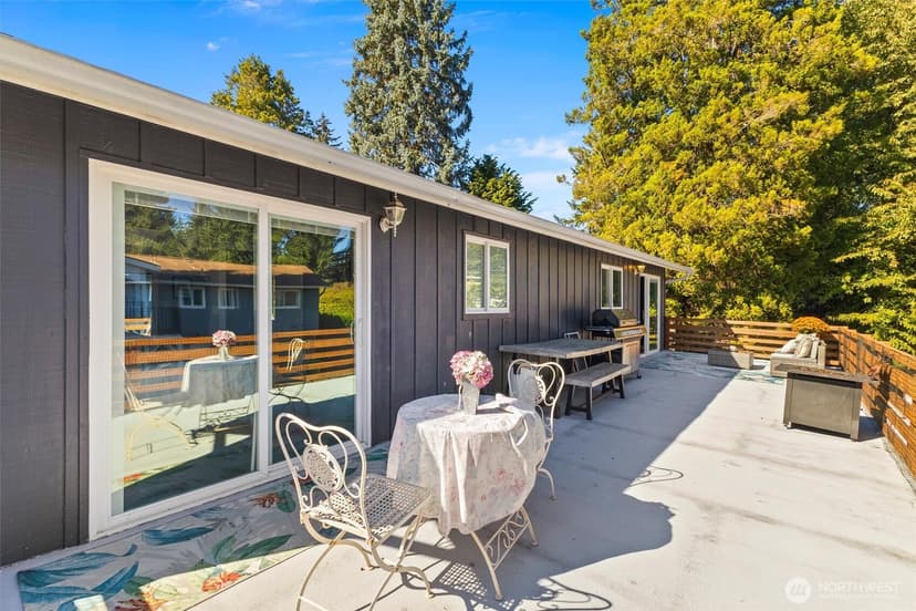 Property photo for 2163 N 176th, Shoreline photo 28