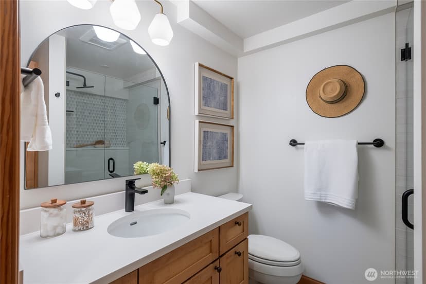Property photo for 7702 Sunnyside Avenue N, Seattle photo 28