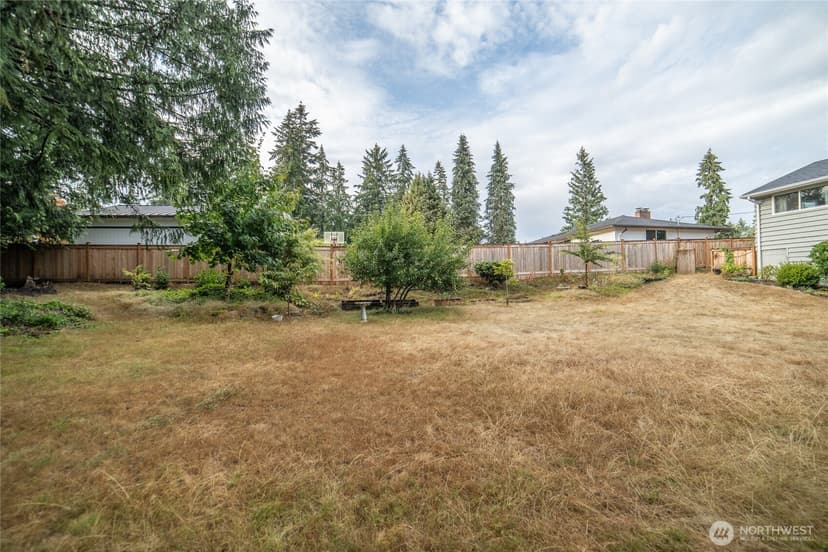 Property photo for 17220 129th Avenue SE, Renton photo 6