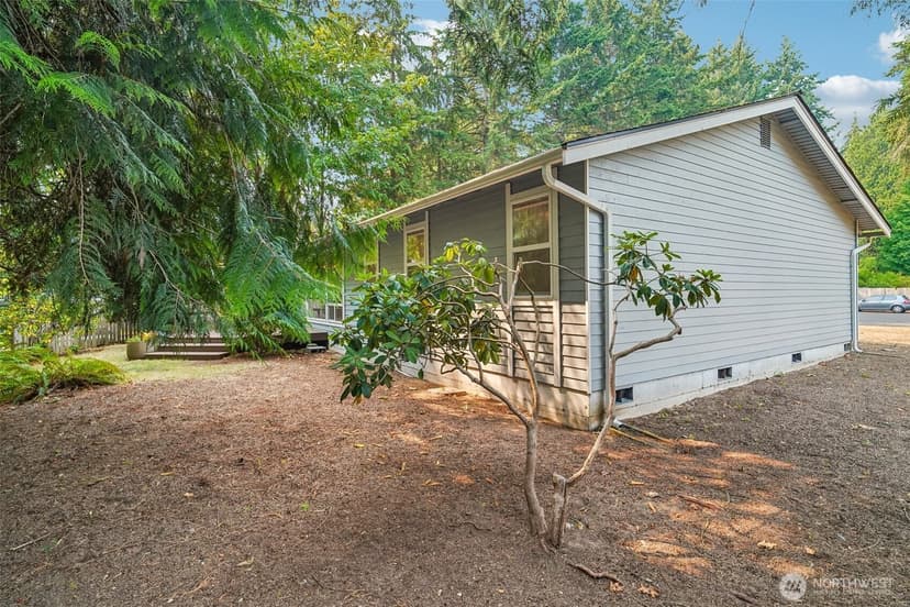 Property photo for 10403 NE 135th Place, Kirkland photo 32