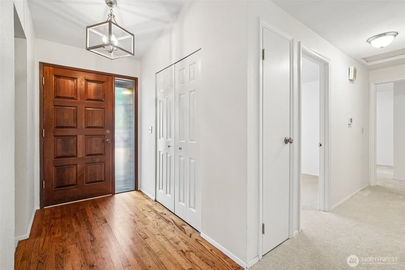 Property photo for 10403 NE 135th Place, Kirkland photo 2