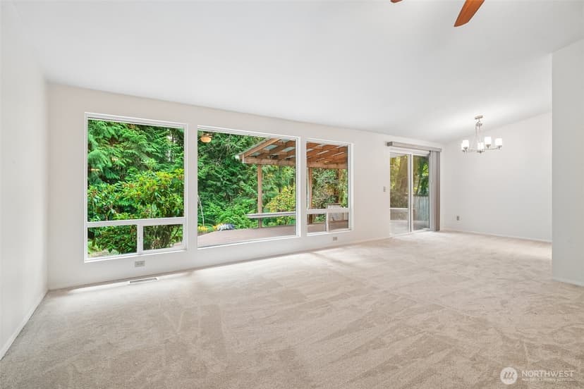 Property photo for 10403 NE 135th Place, Kirkland photo 12