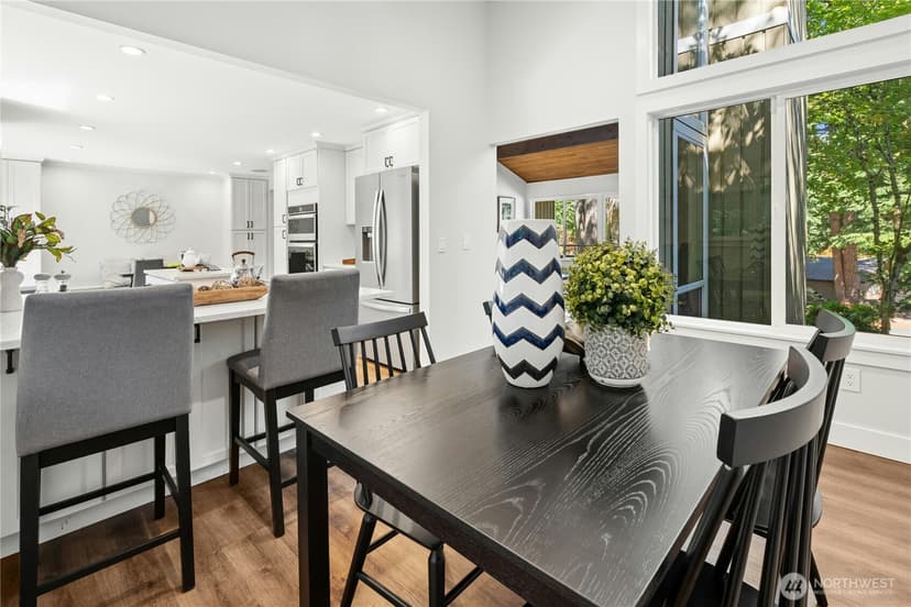 Property photo for 4643 152nd Place SE, Bellevue photo 11