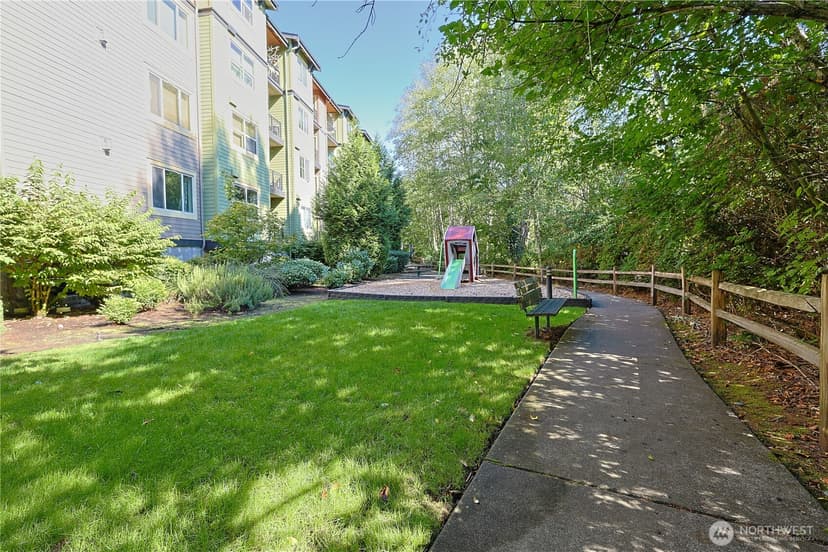 Property photo for 15700 116th Avenue NE #209, Bothell photo 16