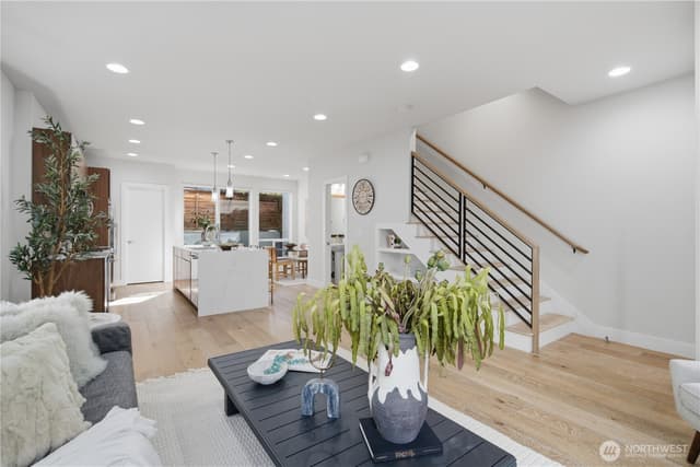 Property photo for 2214 Franklin Ave E #B, Seattle photo 5