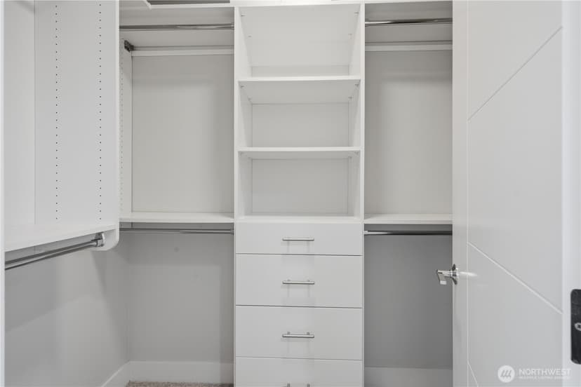Property photo for 2214 Franklin Ave E #B, Seattle photo 32