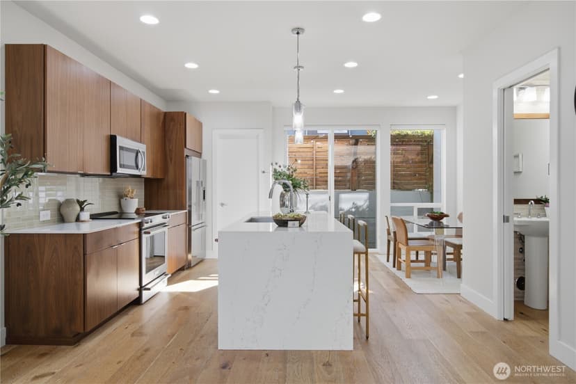 Property photo for 2214 Franklin Ave E #B, Seattle photo 9