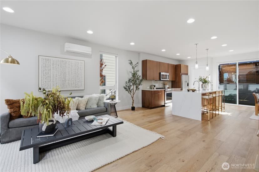 Property photo for 2214 Franklin Ave E #B, Seattle photo 3