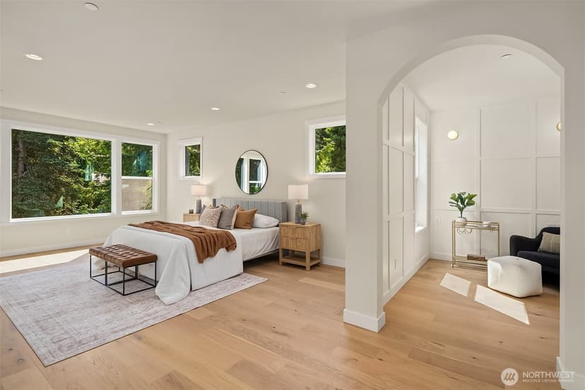 Property photo for 10217 NE 24th Street, Bellevue photo 22