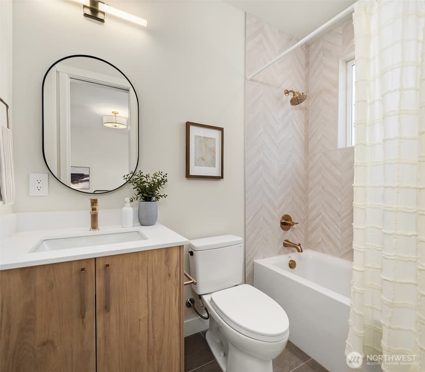 Property photo for 10217 NE 24th Street, Bellevue photo 27