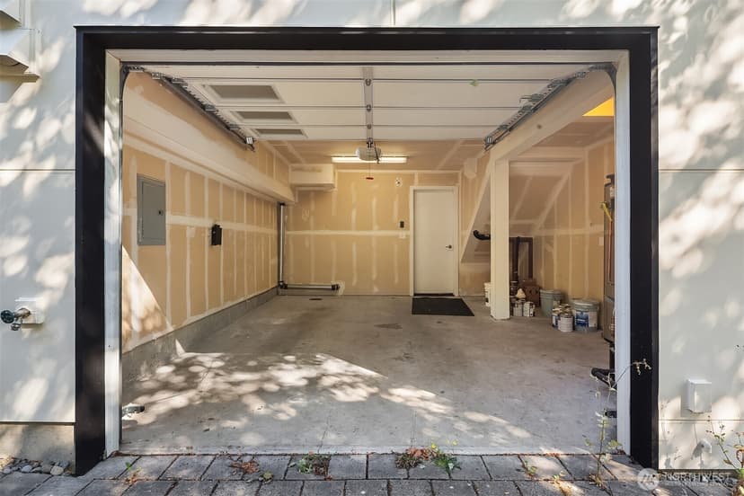 Property photo for 10363 Ashworth Avenue N, Seattle photo 26