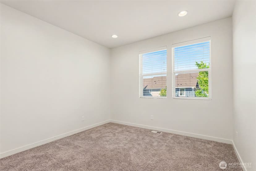 Property photo for 1423 NE Hickory Lane, Issaquah photo 20