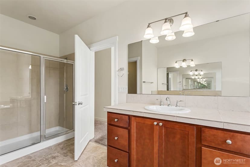 Property photo for 1423 NE Hickory Lane, Issaquah photo 18