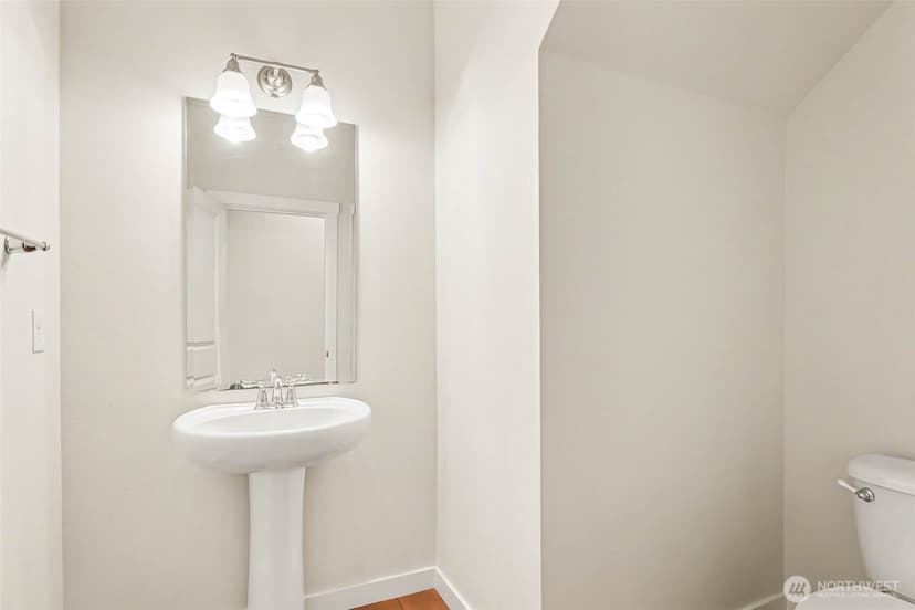 Property photo for 1423 NE Hickory Lane, Issaquah photo 13