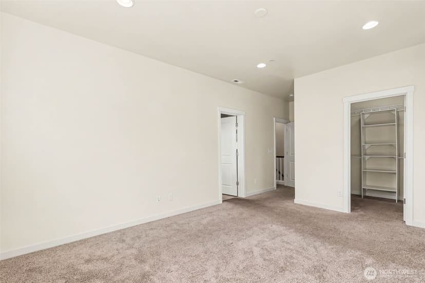Property photo for 1423 NE Hickory Lane, Issaquah photo 15