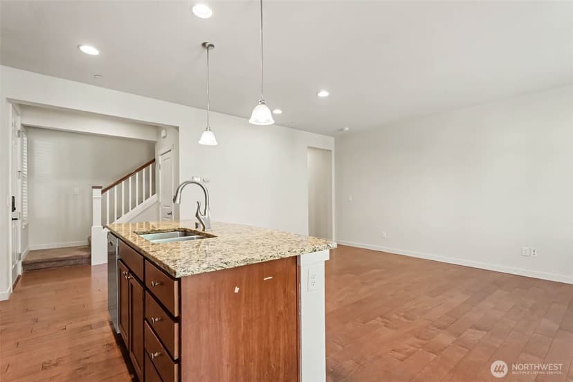 Property photo for 1423 NE Hickory Lane, Issaquah photo 12