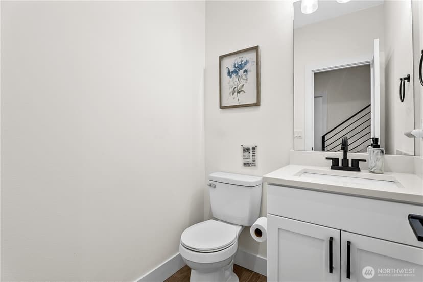 Property photo for 13529 Cascadian Way, Everett photo 27