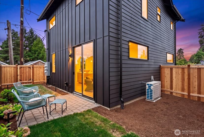 Property photo for 7513 12th Avenue SW, Seattle photo 17
