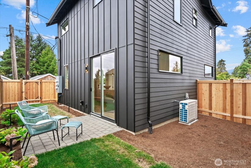 Property photo for 7513 12th Avenue SW, Seattle photo 18