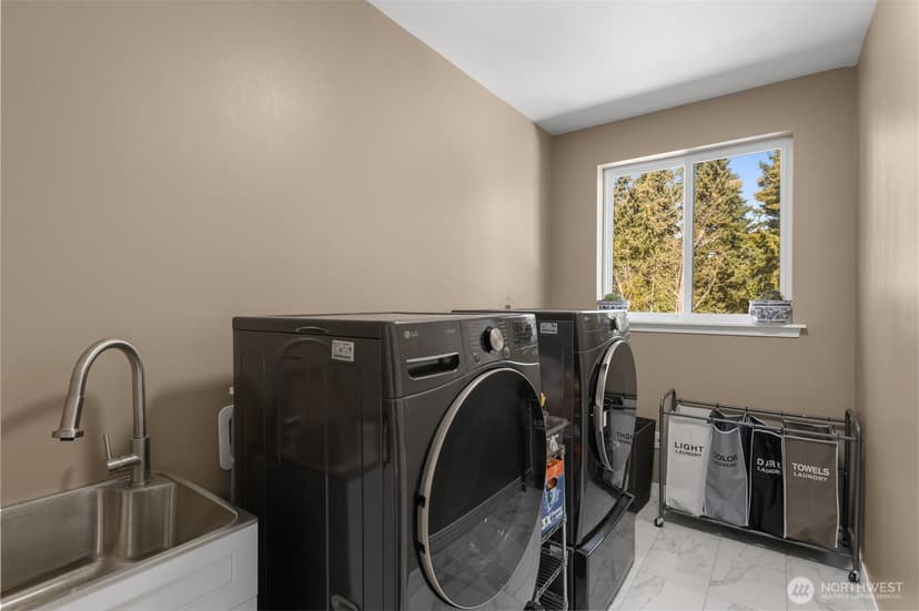 Property photo for 35101 27th Avenue S, Federal Way photo 28