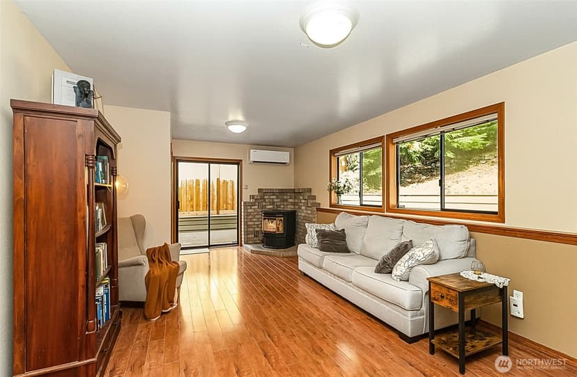 Property photo for 12825 184th Drive SE, Snohomish photo 15