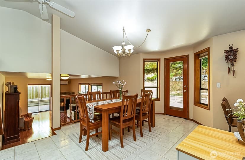 Property photo for 12825 184th Drive SE, Snohomish photo 8