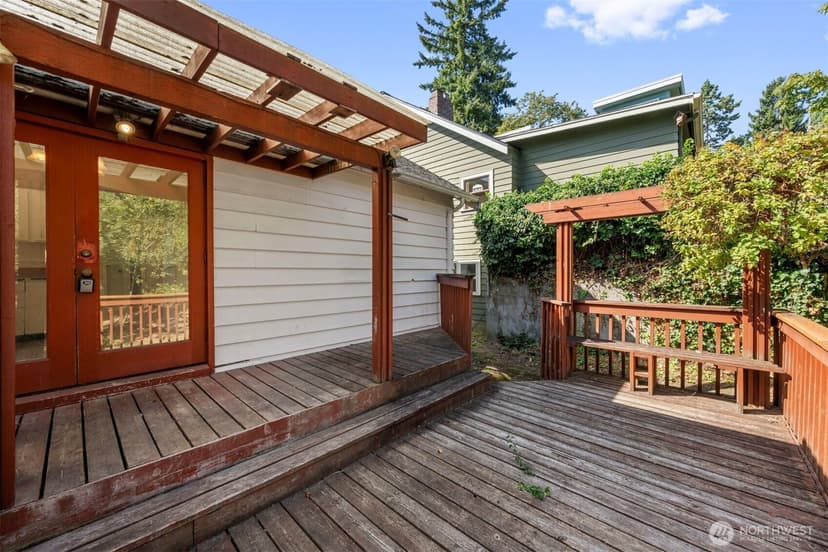 Property photo for 1718 NE 88th Street, Seattle photo 23