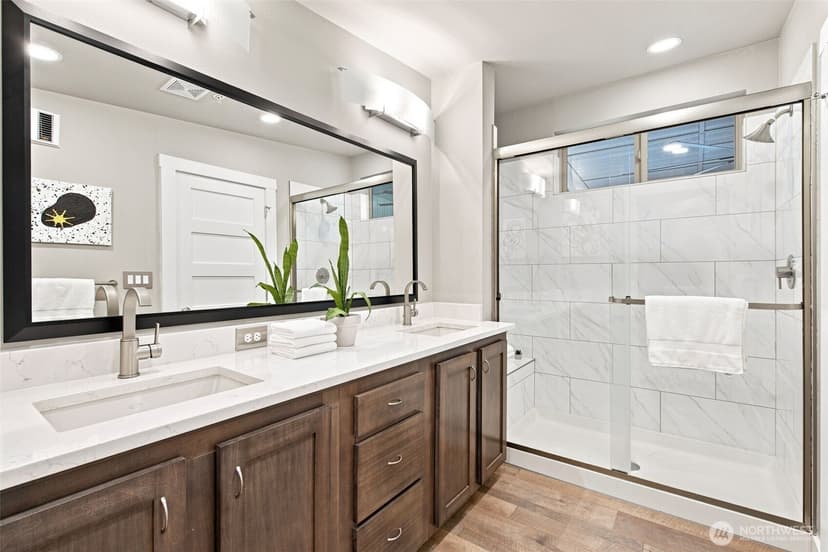 Property photo for 9720 NE Lofgren Road, Bainbridge Island photo 18