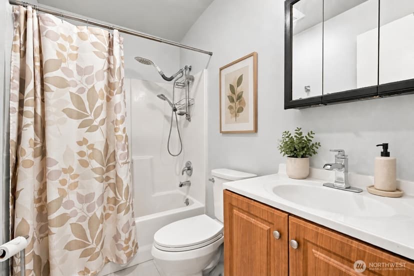 Property photo for 19005 60th Street E, Lake Tapps photo 10