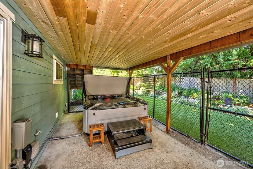 Property photo for 12824 98th Place NE, Kirkland photo 22