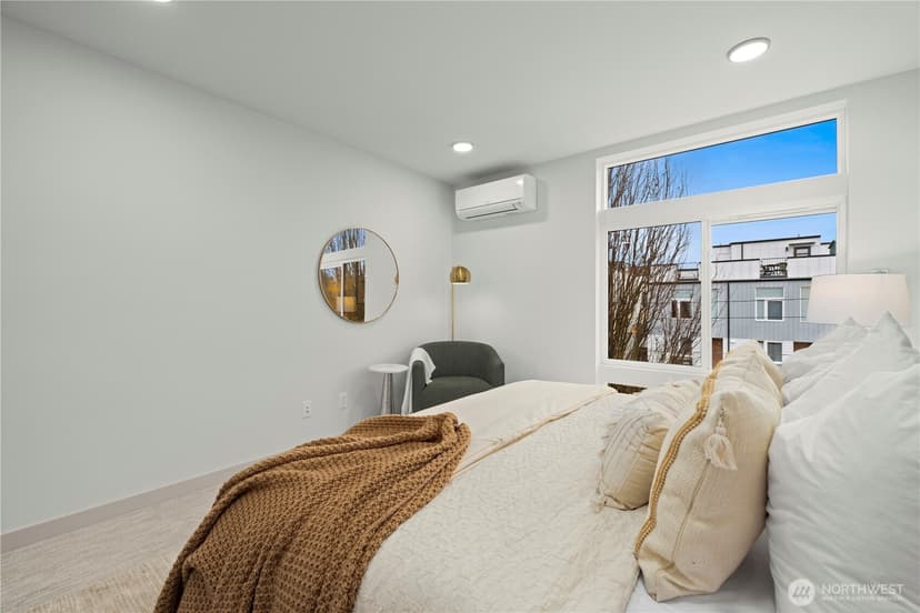 Property photo for 903 A NW 56th Street, Seattle photo 11