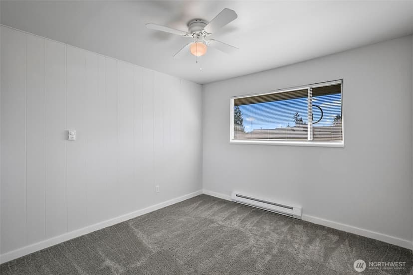 Property photo for 5615 Beverly Ln, Everett photo 7