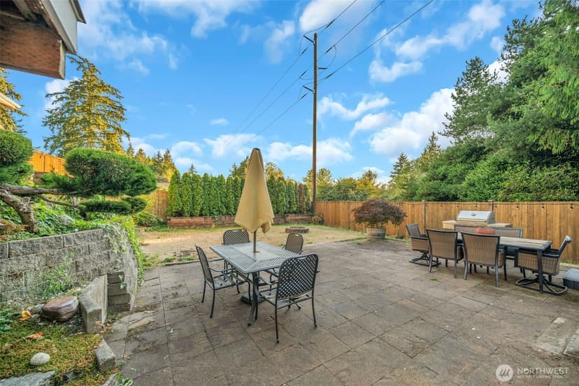 Property photo for 318 77th Place SW, Everett photo 36