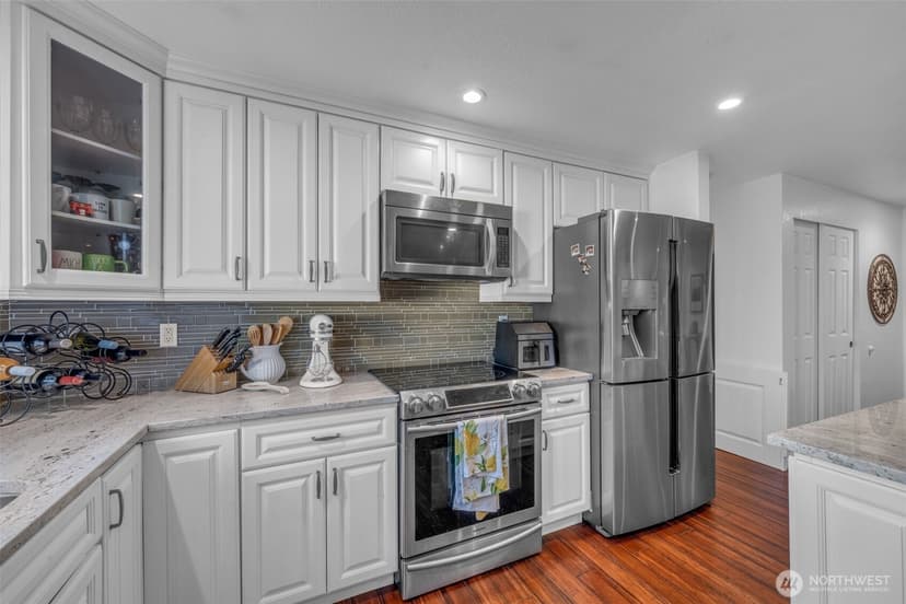 Property photo for 318 77th Place SW, Everett photo 17