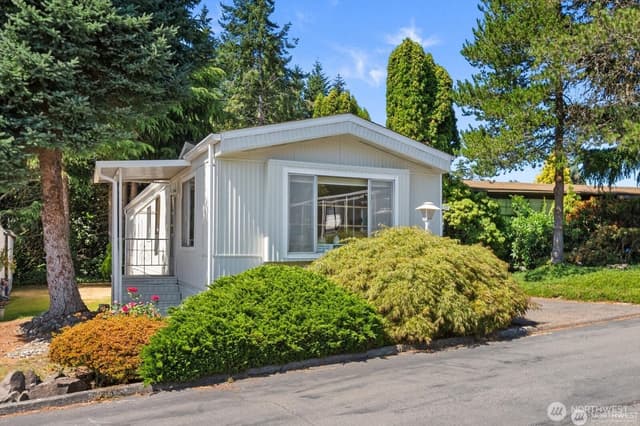 Property photo for 4111 164th Street SW #61, Lynnwood photo 2