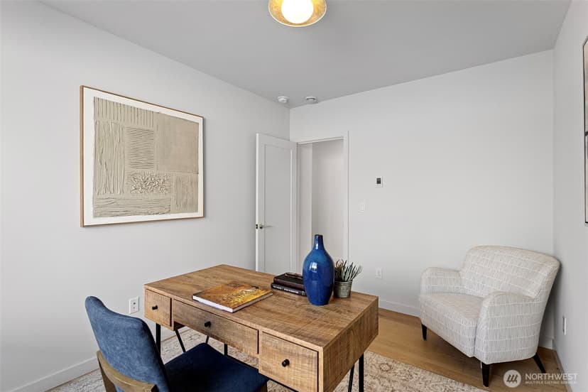 Property photo for 8039 Wallingford Avenue N, Seattle photo 31