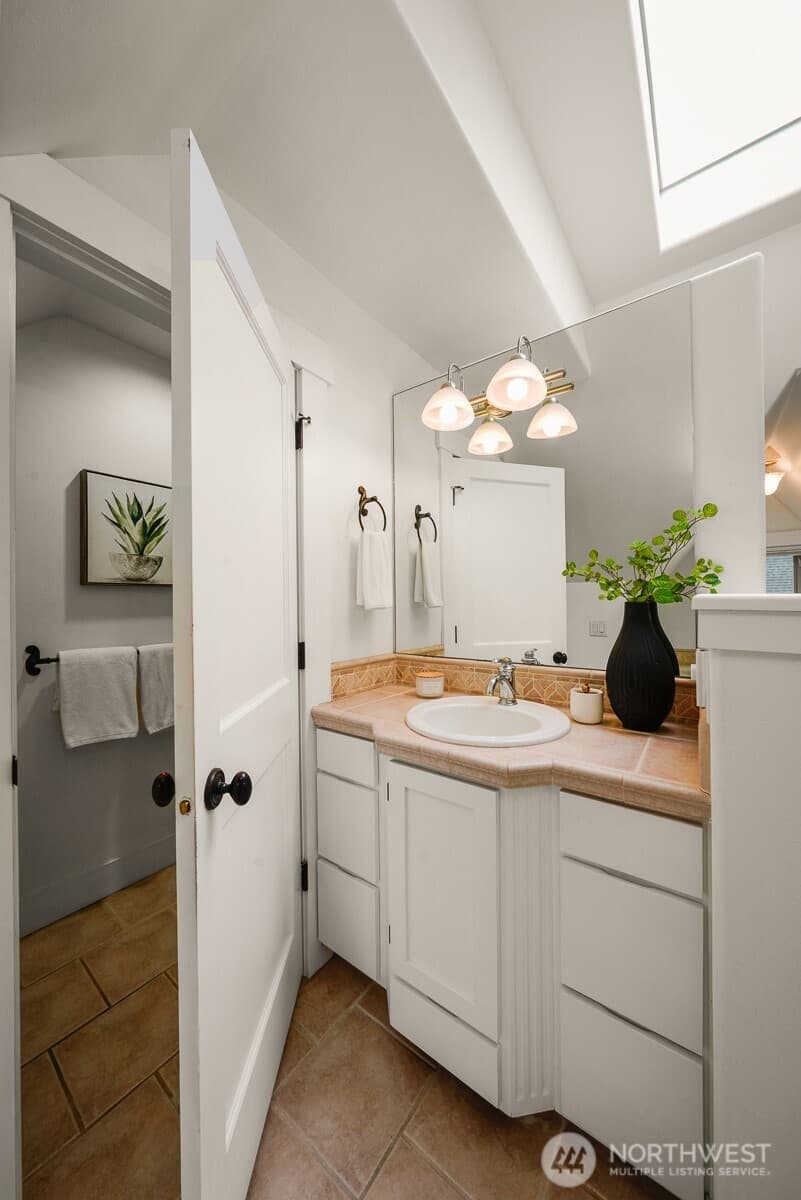 Property photo for 4428 Eastern Avenue N, Seattle photo 11