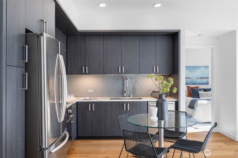 Property photo for 1321 Seneca Street #604, Seattle photo 6