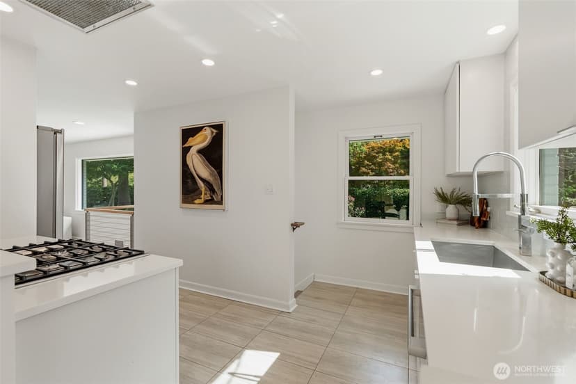 Property photo for 4715 W Roberts Way, Seattle photo 12