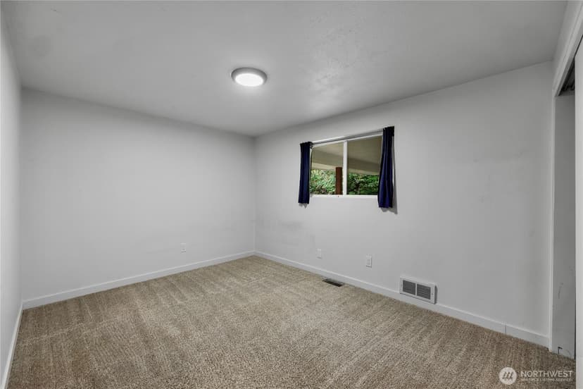 Property photo for 13920 30th Avenue NW, Tulalip photo 19